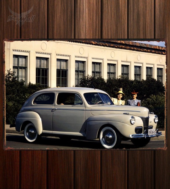 Металлическая табличка Ford V8 Super Deluxe Tudor Sedan (11A-70B)